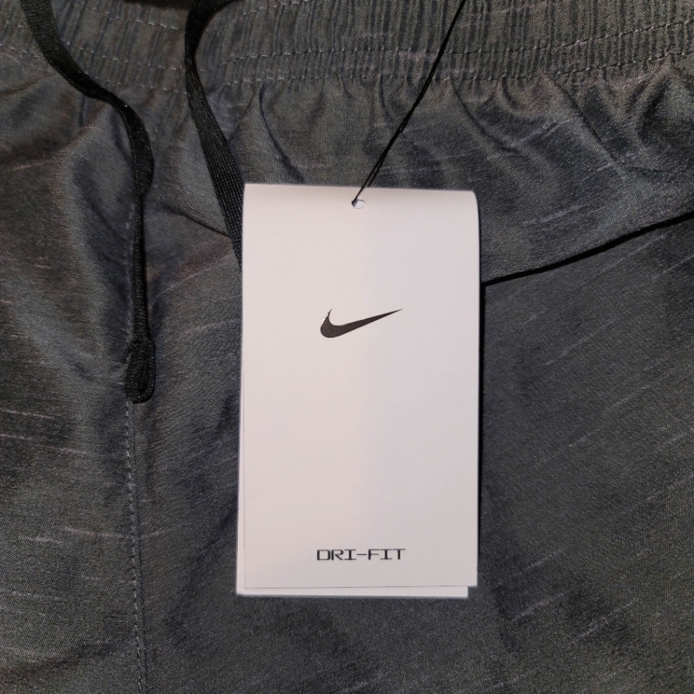 ADIDAS RUNNING SHORTS - Picture 4 of 5